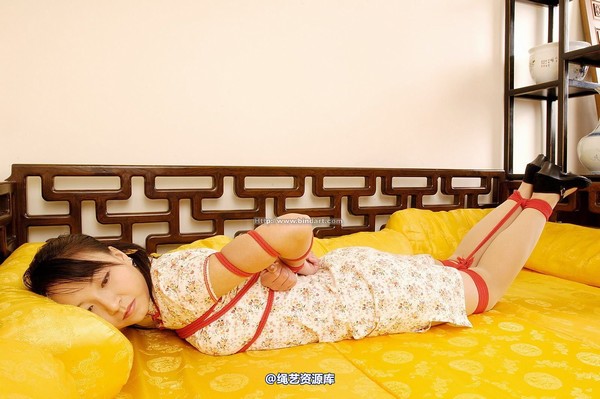 丽柜美束 - 2006-02-06 第 15 张图片