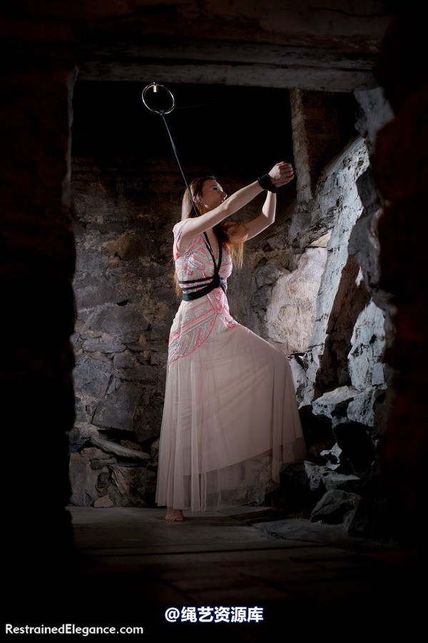 restrainedelegance - Sparkles in the Dungeon 第 37 张图片