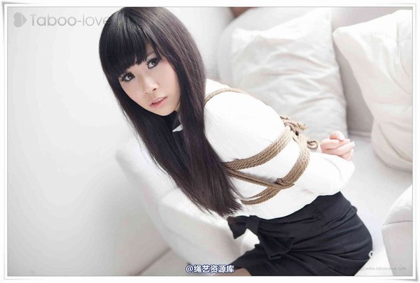 禁忌摄影 - No.083 Yuko 职业女性之气质束缚 第 3 张图片
