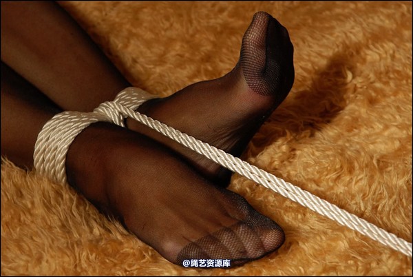 simplytied - Hold up seams 第 14 张图片