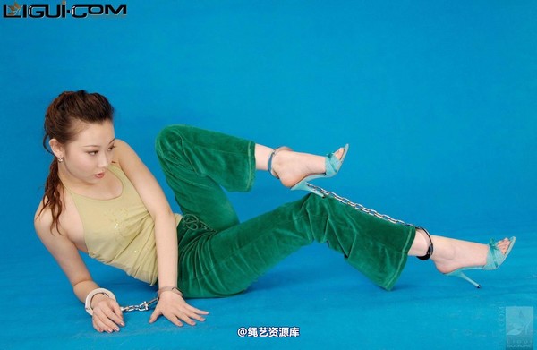 丽柜美束 - 2008-11-07 露露 6 第 16 张图片