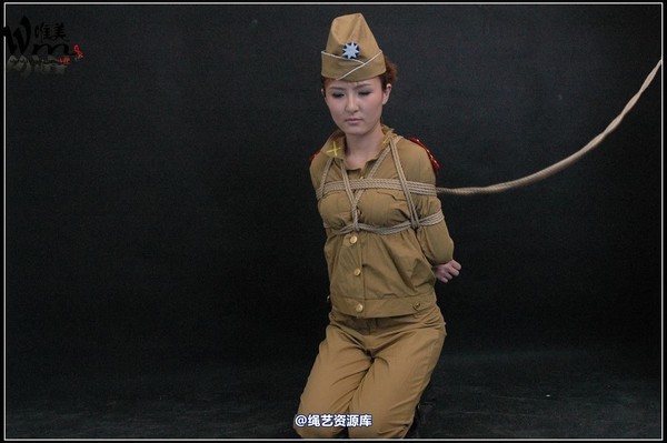 唯美之家 - 08-06-02新疆军装 第 69 张图片