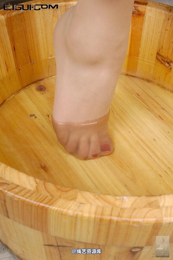 丽柜美束 - 2008-10-19 丝丝 2 第 23 张图片
