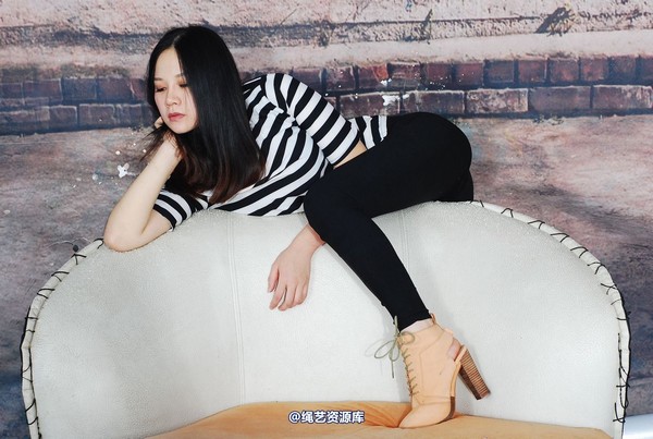 唯美之家 - 思欣红礼服 第 59 张图片
