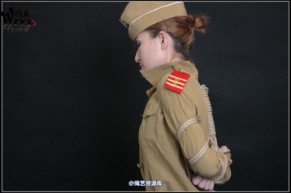 唯美之家 - 08-06-02新疆军装 第 338 张图片