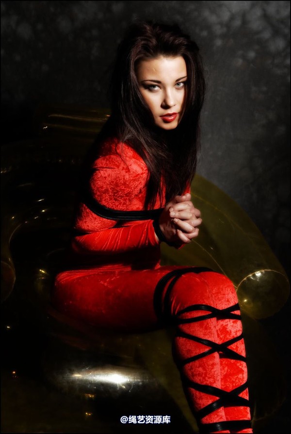 simplytied - Red on Yellow 第 12 张图片