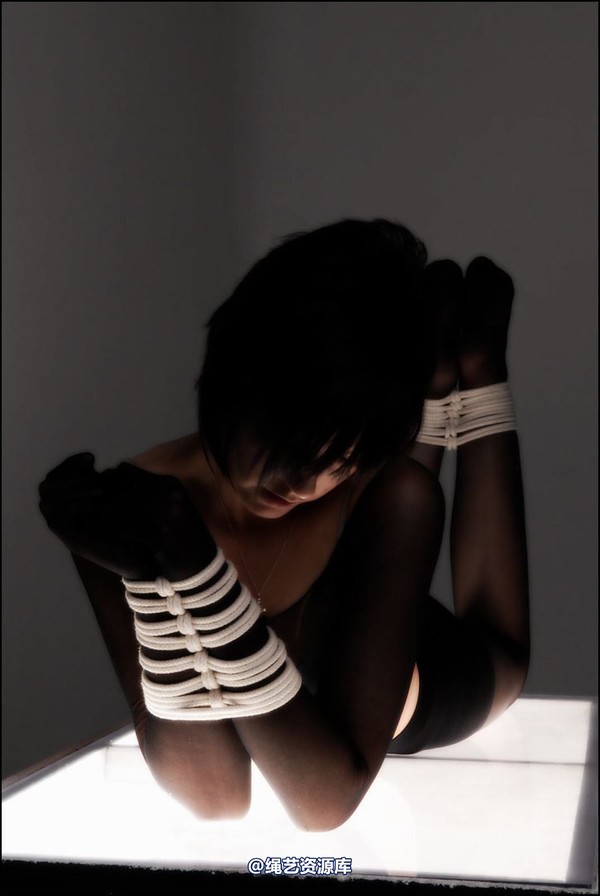 simplytied - Light box 第 18 张图片