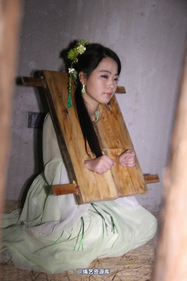 胜景山庄 - 220-婷婷囚枷 第 22 张图片