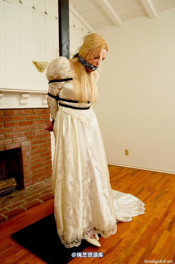 bondagebob - Martina Warren Bride 第 138 张图片