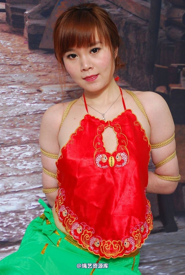 唯美之家 - 新模萌萌红肚兜 第 119 张图片