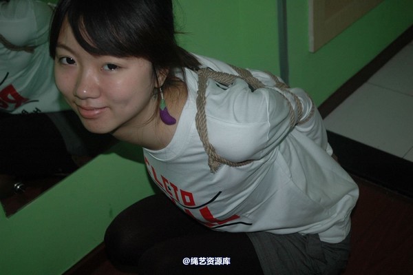 唯美之家 - 2010-10-22冉冉学生制服 第 23 张图片