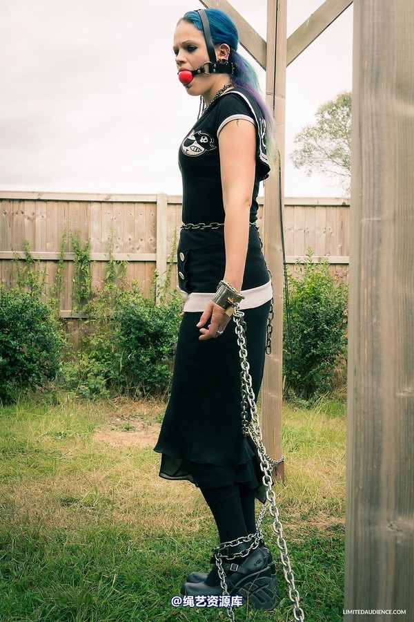 limitedaudience - 2013 beckykat chained 第 25 张图片