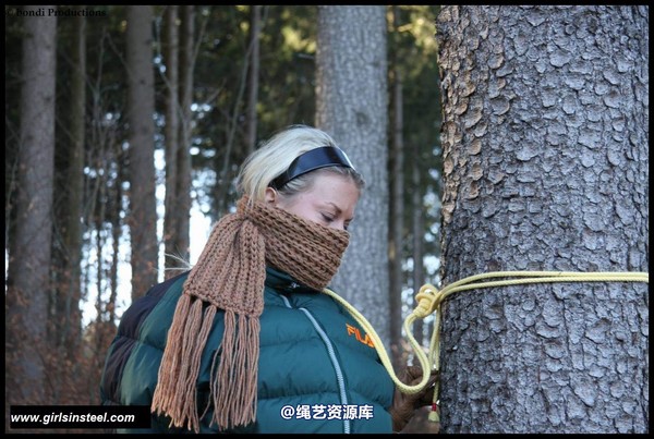 girlsinsteel - In the forest 第 11 张图片