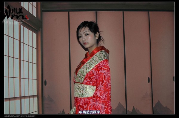 唯美之家 - 08-05-29盈盈汉服-护士装 第 251 张图片
