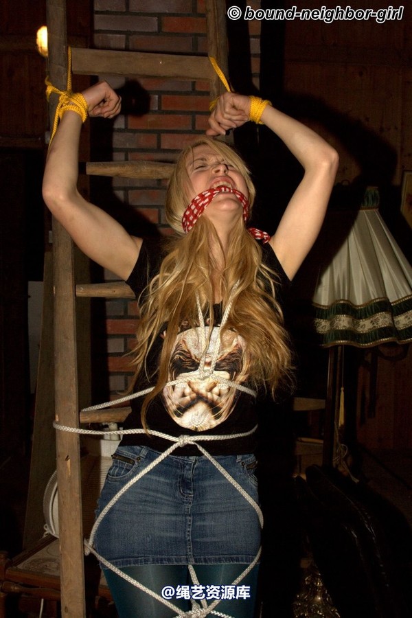 bound-neighbor-girl - Kate - Tied up in the attic 3 第 20 张图片