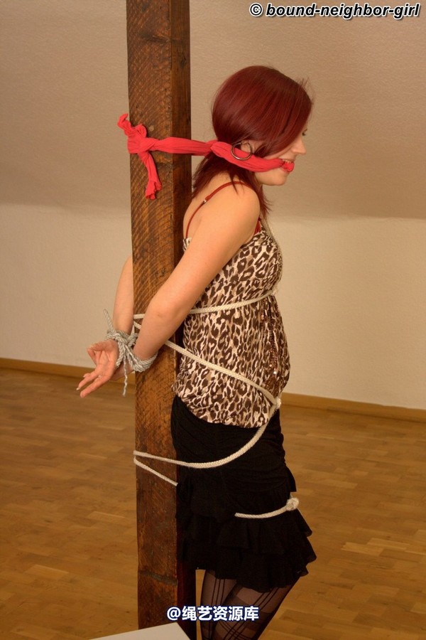 bound-neighbor-girl - Melina - Tied up in the office 2 第 56 张图片