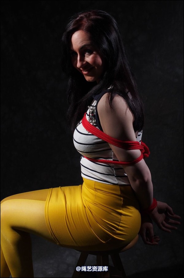 simplytied - Yellow tights red rope 第 7 张图片