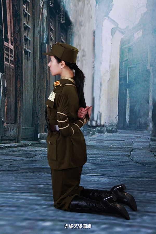 神艺缘 - 235-美式女制服 第 4 张图片