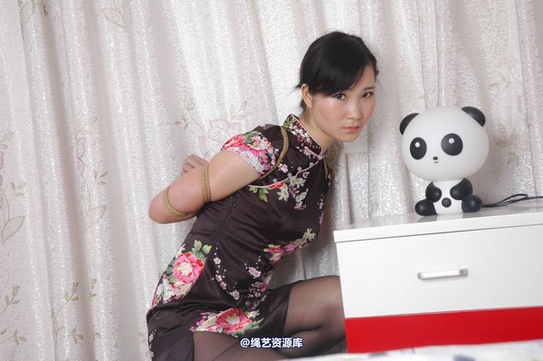 唯美之家 - 小青旗袍五花2010-7-8 第 5 张图片