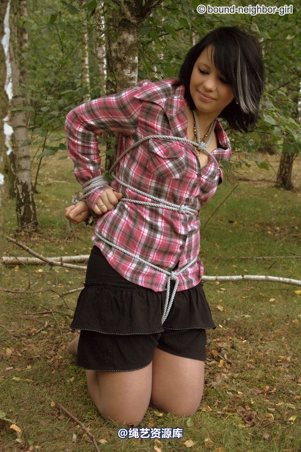 bound-neighbor-girl - Nadine - Adventure in the woods part 2 第 58 张图片
