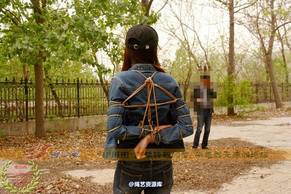 雅俗阁 - 2014-NO.019Model4.26活动现场互动I 第 4 张图片