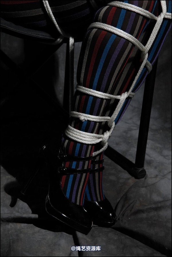 simplytied - Angel in colour stripes 第 15 张图片