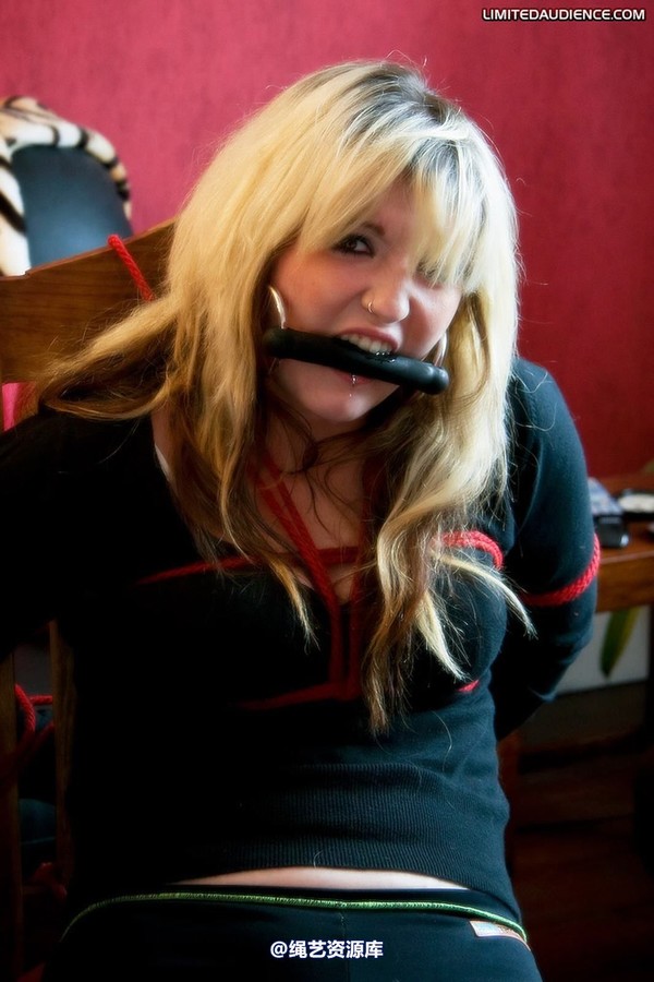 limitedaudience - 2010 nikki rebekka raynor burgled 第 7 张图片