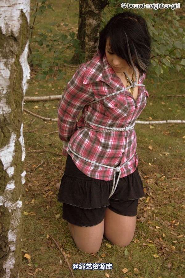 bound-neighbor-girl - Nadine - Adventure in the woods part 2 第 57 张图片
