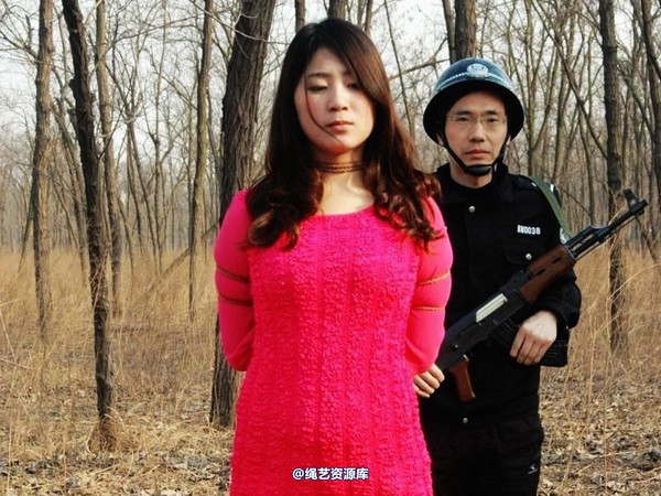 mj影视 - 2013-3-5陈沫踏青 黑丝美女最终的不归路 第 104 张图片