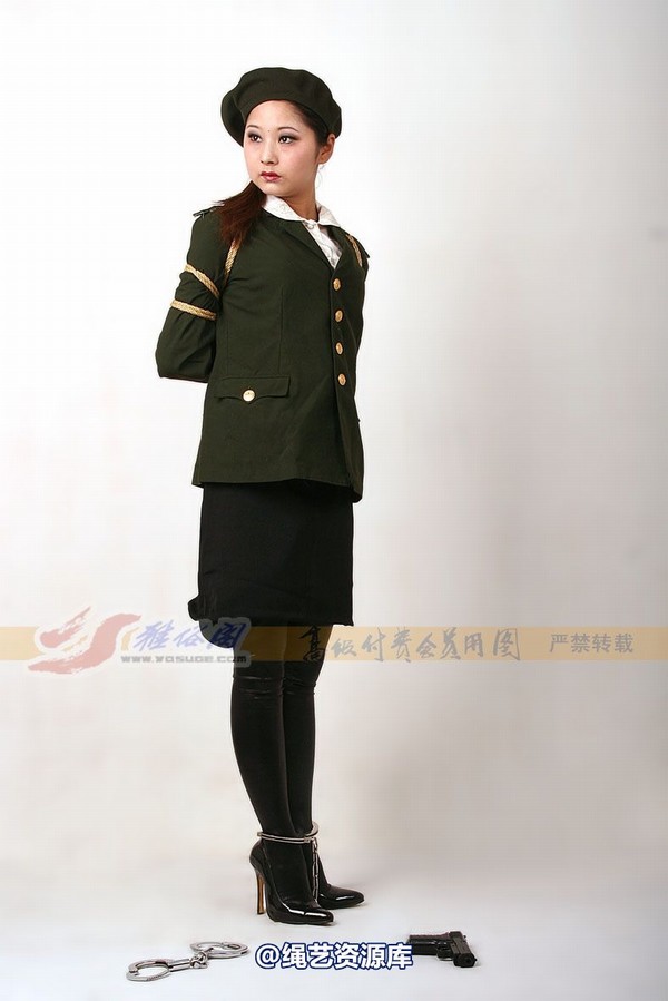 雅俗阁 - 20060401雅思警服 第 48 张图片