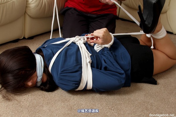 bondagebob - Briony M First Hogtie 第 90 张图片