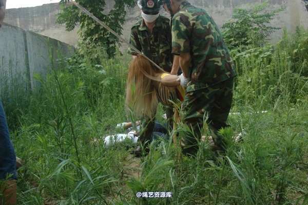 mj影视 - 血的代价执行刑场 失禁战栗2013-08-26 第 123 张图片