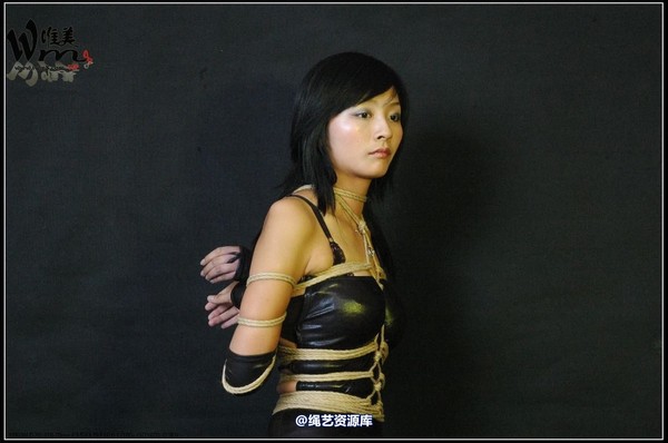 唯美之家 - 2008-07-20盈盈佳佳皮服 第 93 张图片