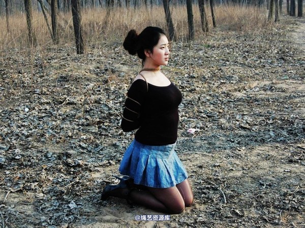 mj影视 - 2013-3-4陈沫踏青 黑丝美女最终的不归路 第 431 张图片