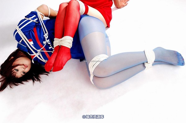 丽柜美束 - 2007-01-13 雯雯&静华 第 21 张图片