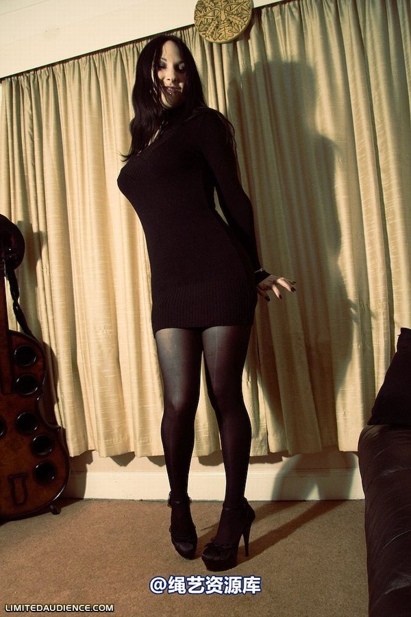 limitedaudience - 2009 elyssia girlfriend handcuffed 第 3 张图片