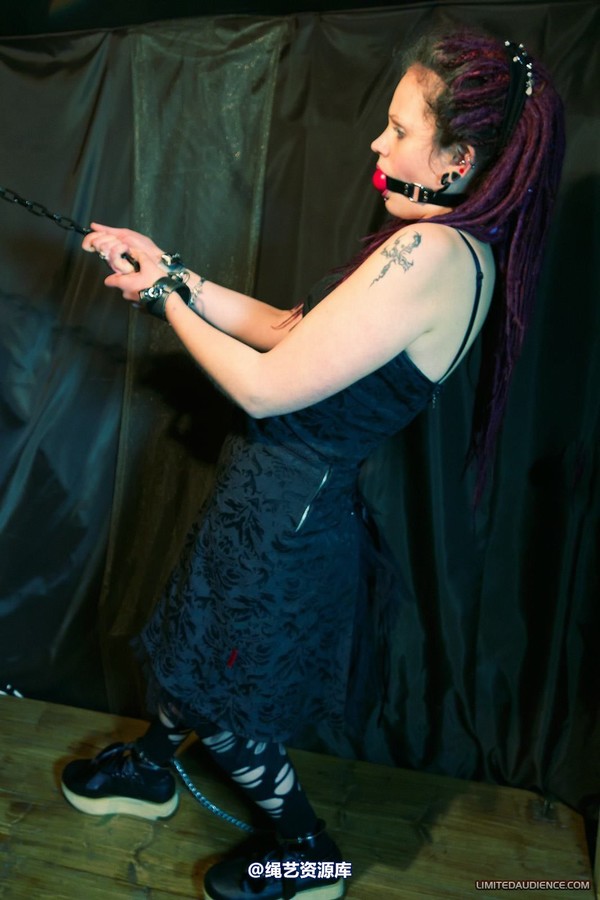 limitedaudience - 2012 beckykat six tied and chained 2 第 25 张图片
