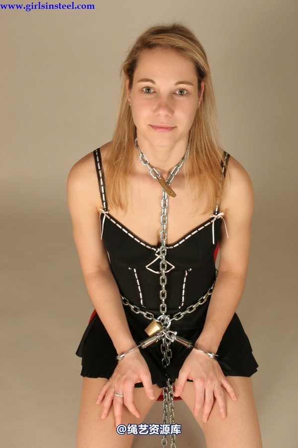 girlsinsteel - Gina in cuffs 第 35 张图片