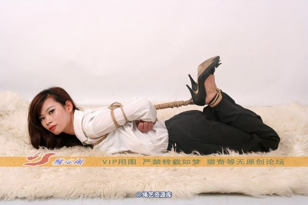 雅俗阁 - 2013-NO.11Model 雅曼 第 3 张图片