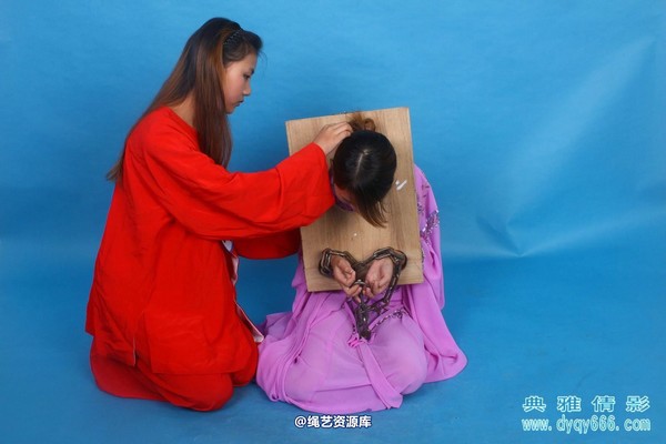 典雅倩影 - 334-姐妹入狱后 第 1 张图片