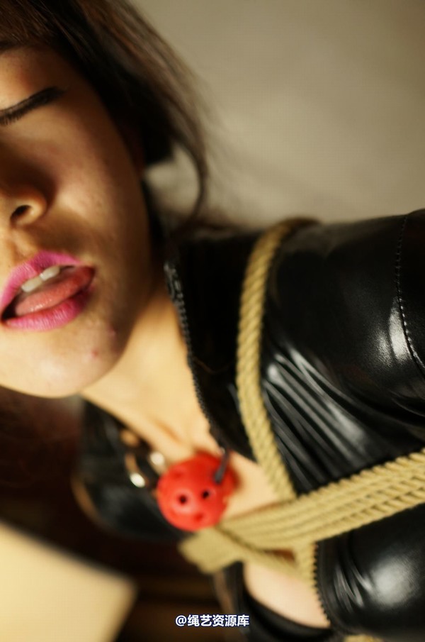 dk13美束馆 - 10.31-小春儿紧身衣D-120P 第 41 张图片