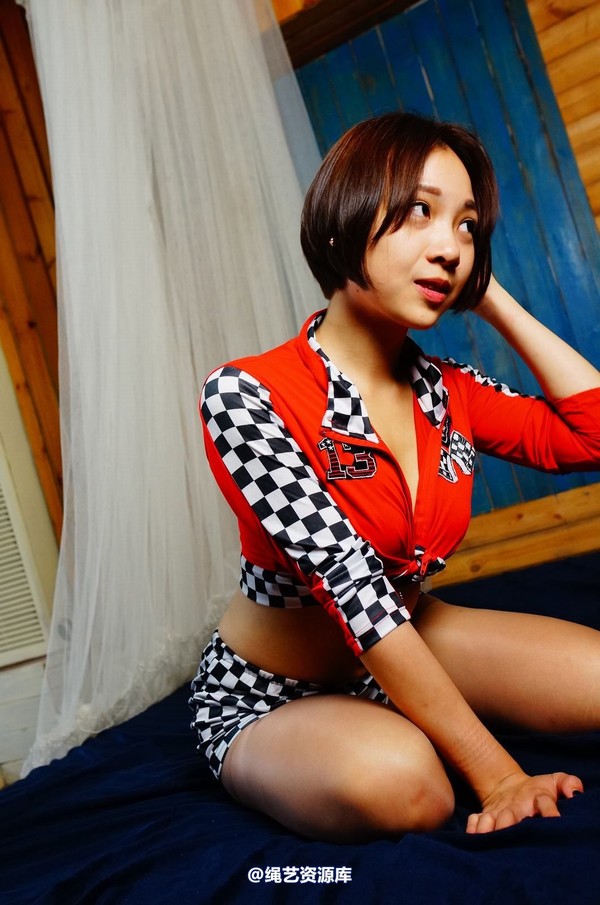dk13美束馆 - 9.16-小仙儿赛车女郎-A120P 第 52 张图片