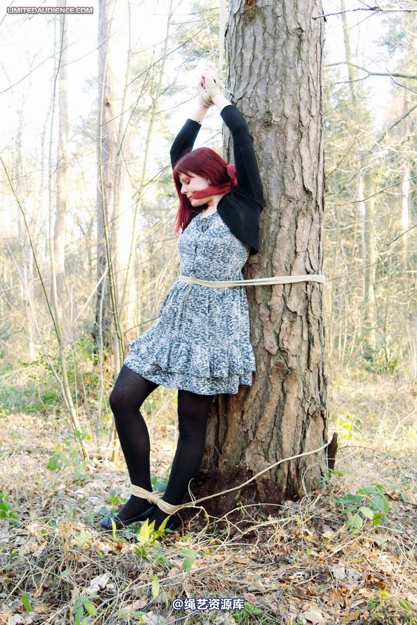 limitedaudience - 2012 scarlett far from help 2 第 10 张图片