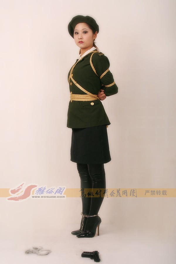 雅俗阁 - 20060422雅思警服(2) 第 111 张图片
