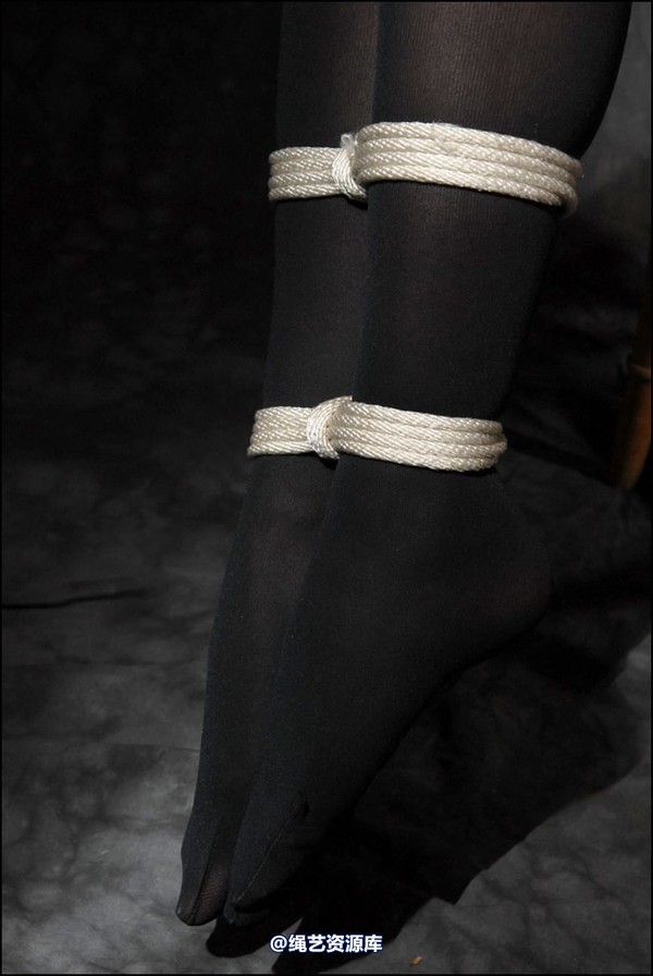 simplytied - Sophia in opaque 第 39 张图片