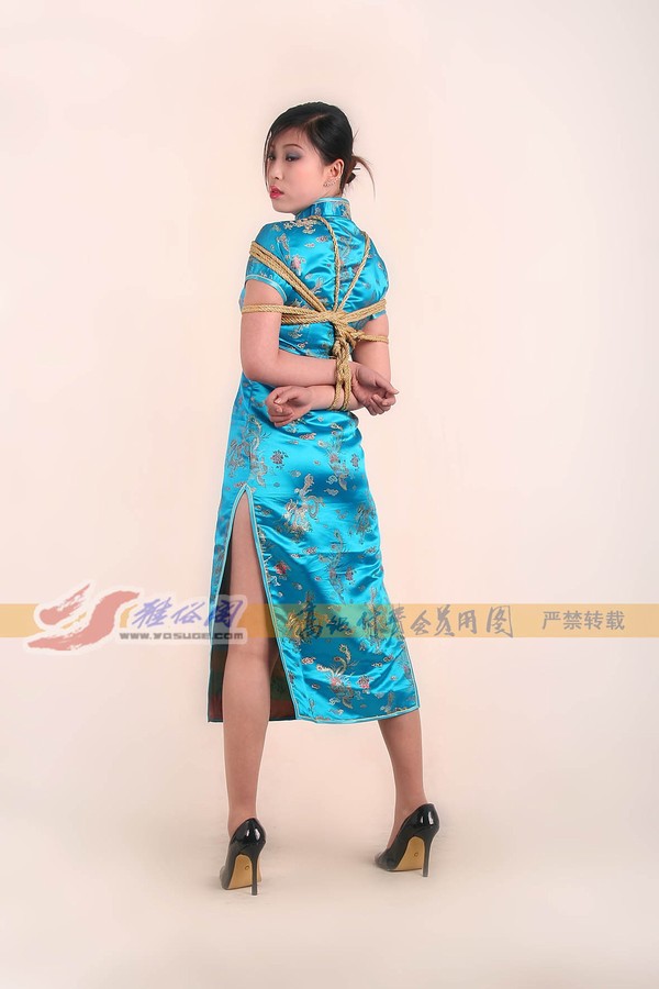 雅俗阁 - 20060405雅柔蓝色旗袍 第 36 张图片