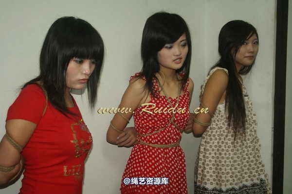 锐度主张 - 20071217第47期 佳佳，姣姣，恬恬捆绑图 第 1 张图片