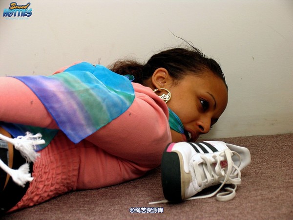 boundhotties - Iyana 第 31 张图片