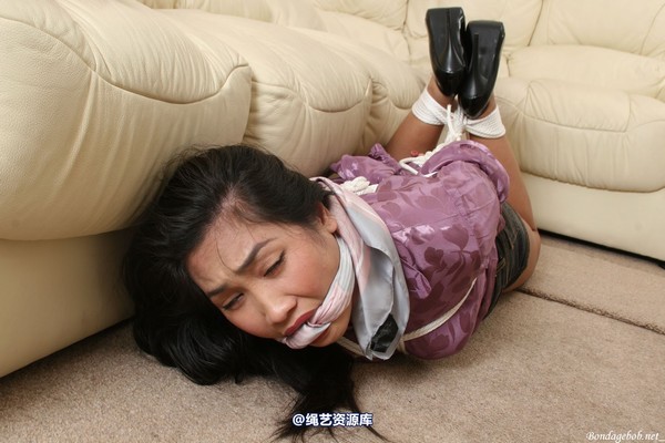 bondagebob - Amy Latina Struggling 第 117 张图片