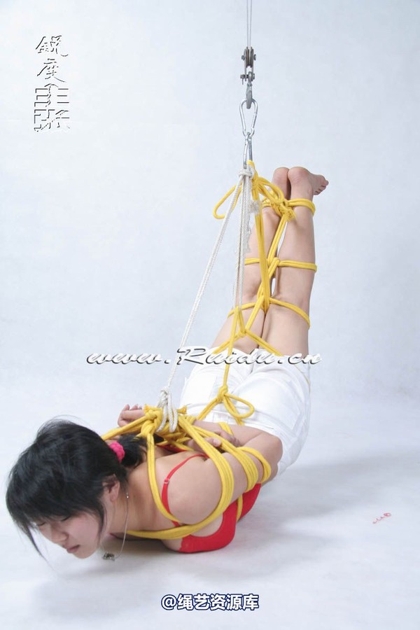 锐度主张 - 婷婷和嫣儿KB悬吊 第 328 张图片